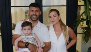Kun Agüero y Solfía Calzetti junto a su hija Olivia Agüero