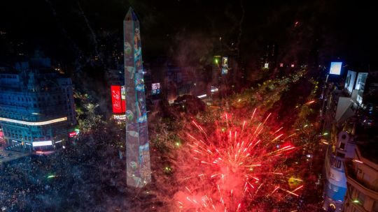 Hinchada Argentina en el obelisco 19072026