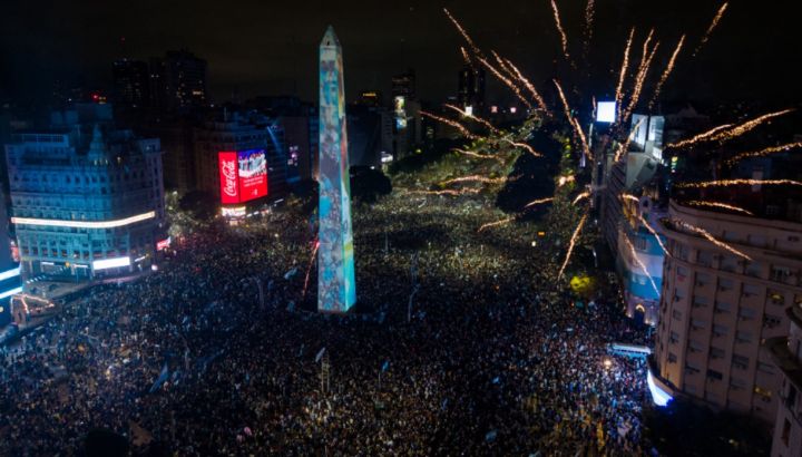 Miles de argentinos alentaron a la Selección pese a la derrota ante España en la final del Mundial