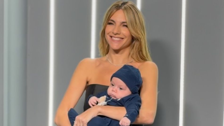 María Belén Ludueña junto a su hijo Vito