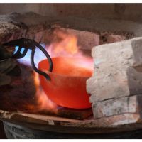 Ecos de la Luna: Cómo el fuego, la música y el bronce convergieron en la creación de cuencos tibetanos
