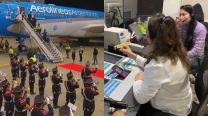 Una controladora aérea le dejó un emotivo mensaje a la Selección Argentina tras su llegada al país