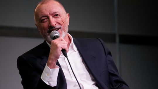 El español Arturo Pérez-Reverte contra la Selección: "sucias maneras" y "mal perder"