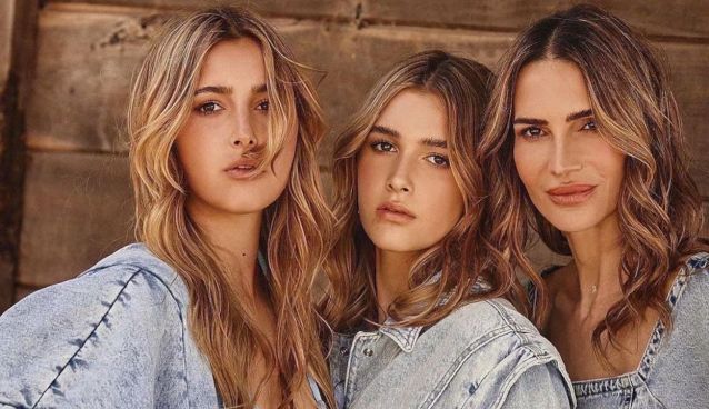 María Vázquez junto a sus hijas, Mía y Myla Cambiaso