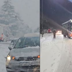 Las principales rutas patagónicas amanecieron totalmente cubiertas de nieve.