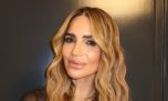 María Vázquez confirmó el regreso del abrigo tejido con un look country chic