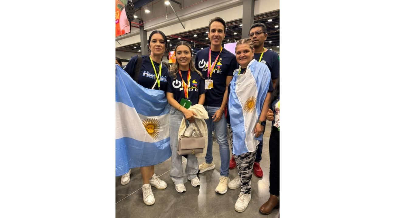 ADRIANA RIVADENEIRA, Coach de bienestar
