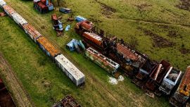 Dónde queda el cementerio de trenes más grande de Argentina y por qué se convirtió en un atractivo turístico