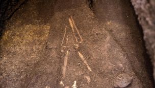 Descubren un esqueleto humano de 3000 años en El Salvador.  