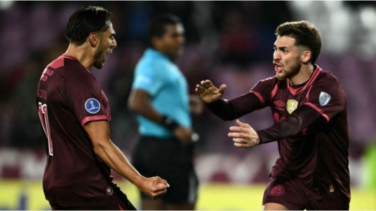 Lanús hizo los deberes en La Fortaleza: le ganó 2-0 a Cienciano y quedó a un paso de los octavos de la Copa Sudamericana