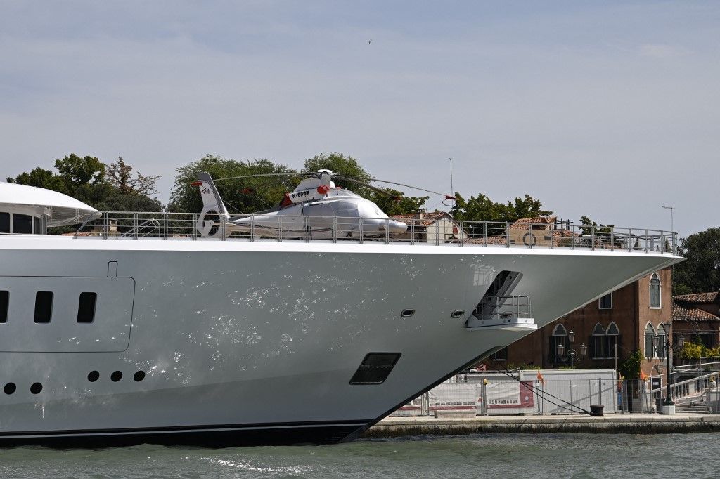 Detalle de uno de los dos helipuertos del yate de Tilman Fertitta, embajador de EE.UU. en Italia.