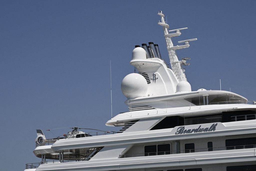 Detalle de uno de los dos helipuertos del yate de Tilman Fertitta, embajador de EE.UU. en Italia.