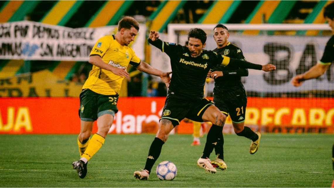 Defensa y Justicia x Aldosivi: Halcón empata em 1 a 1 com o Tiburón na estreia no torneio Clausura