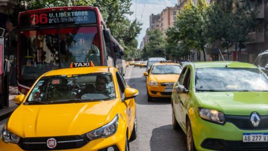 Agencias de remises en alerta por la nueva ordenanza: “De mil empleados quedaron 500, los cuales van a terminar en la calle”