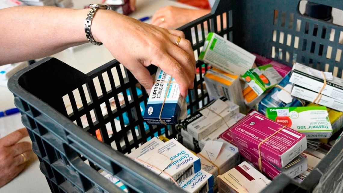 Desregular medicamentos no es modernizar, es desproteger