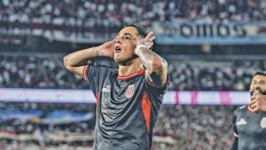 River se dejó sorprender por Barracas en su casa