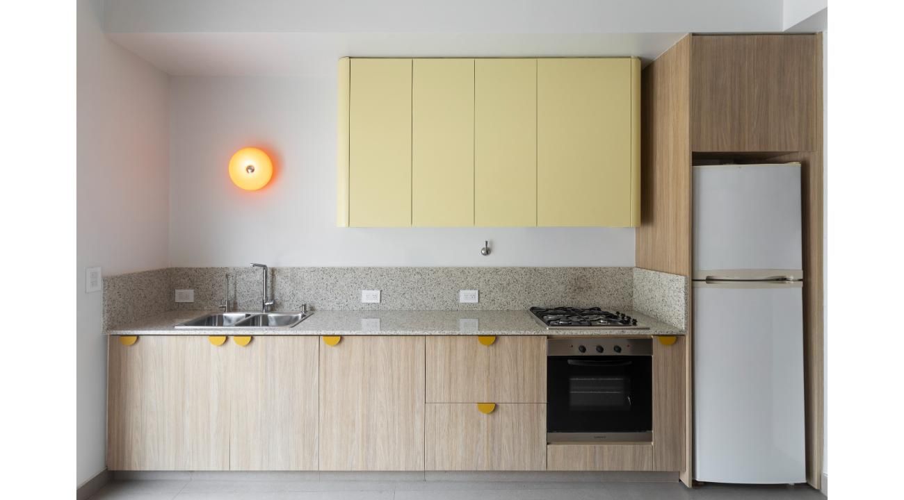 MADRA Estudio y una casa que crece con quienes la habitan