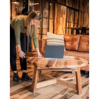 La madera maciza: un puente hacia lo vivo