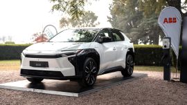 Toyota dio un paso clave en Argentina: así será la nueva experiencia de carga para sus autos eléctricos