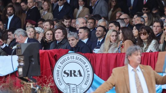 El gobernador de Corrientes respaldó a Milei en La Rural: "Un mensaje claro para un motor productivo"