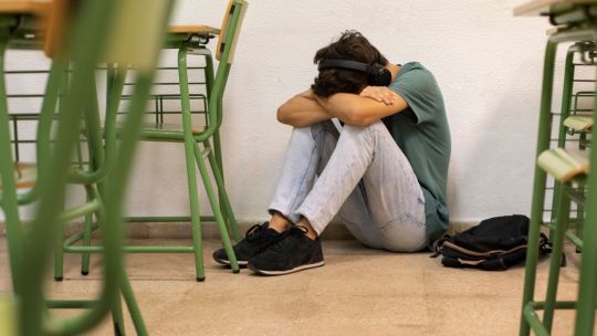 La UBA alertó por vulnerabilidad social en jóvenes: crece el fenómeno “Triple Ni”, quienes no estudian, no trabajan ni buscan empleo