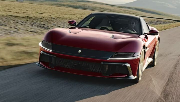 Vuelve la palanca de cambios: Ferrari presentó el 12Cilindri Manuale, una edición limitada con tecnología by-wire