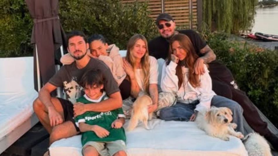 Marcelo Tinelli junto a todos sus hijos