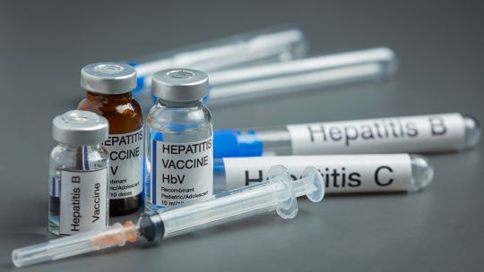 Hepatitis C: el gran desafío ya no es curarla, sino encontrar a quienes viven con el virus