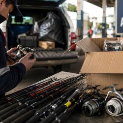 AICACYP decidió formalizar el reclamo ante los organismos competentes y destacó que las denuncias recibidas por parte de sus asociados muestran un incremento sostenido del ingreso clandestino de mercadería, la cual luego es ofrecida en el mercado argentino a valores considerablemente inferiores a los del circuito legal.