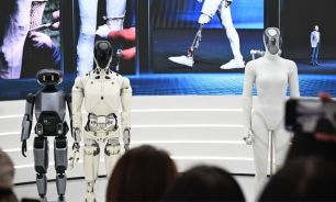 Robots humanoides chinos