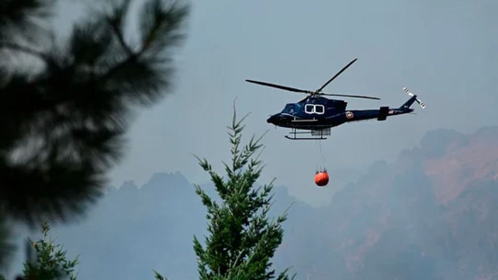 San Juan: 7 muertos al caer un helicóptero de control de incendios forestales