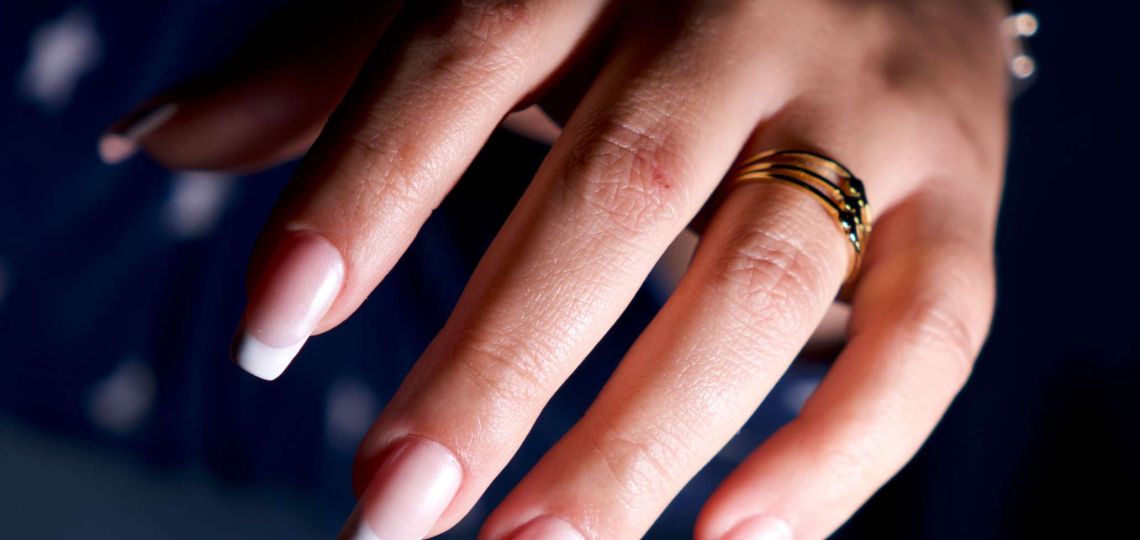 Manicura francesa difuminada: cómo es la tendencia ombré French y 4 diseños para llevarla