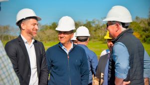 Leandro Zdero y el secretario de Obras Públicas de la Nación, Bernardo Bartolomé Heredia