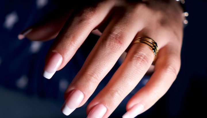 Manicura francesa difuminada: cómo es la tendencia ombré French y 4 diseños para llevarla