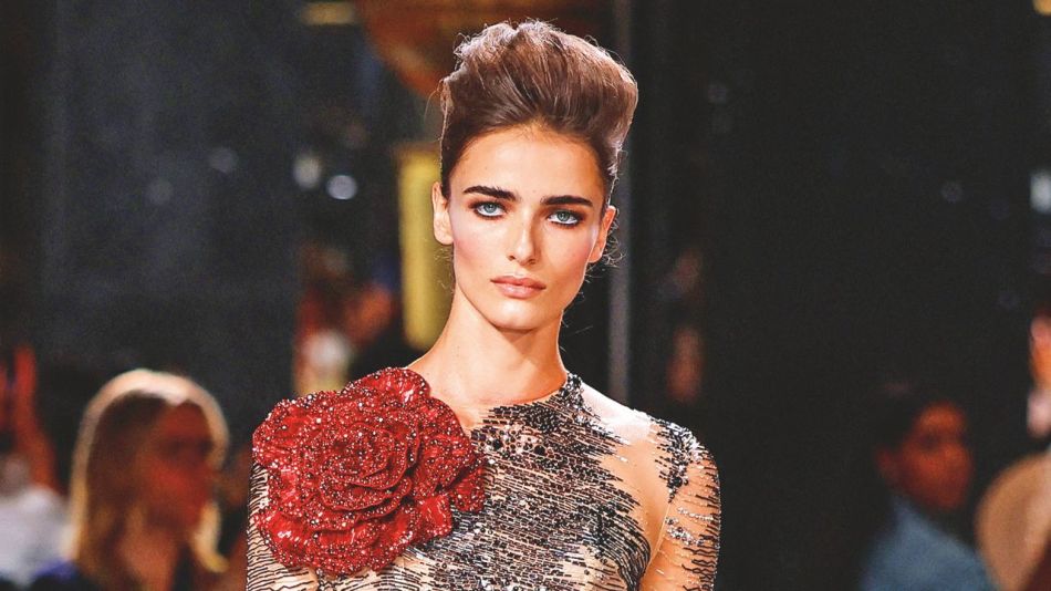 Elie Saab presentó su nueva colección en la Semana de la Alta Costura de París