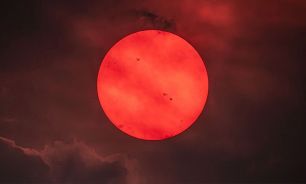 Sol rojo