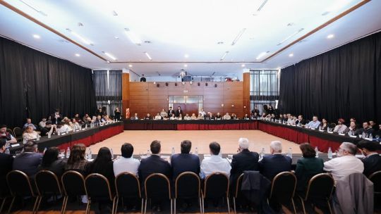 Bornoroni reunió a intendentes en un nuevo encuentro político junto al BICE