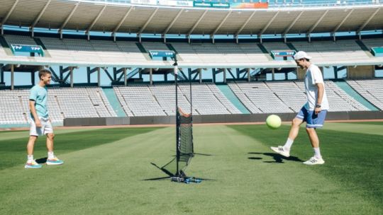 Dominic Thiem: del tenis al fútbol, con escala en el Estadio Kempes