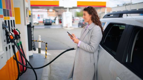 El Gobierno frenó otro aumento a los combustibles y trasladó para noviembre la actualización de impuestos