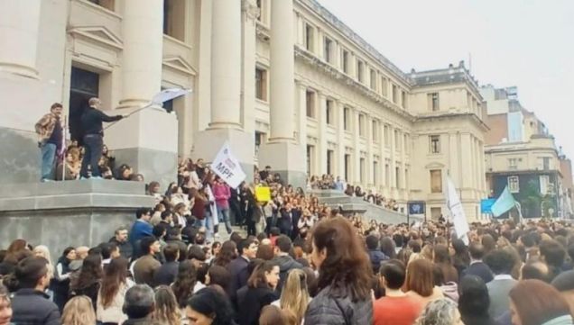 conflicto salarial judicial