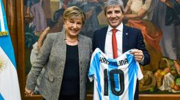 010826_georgieva_caputo_x_g
