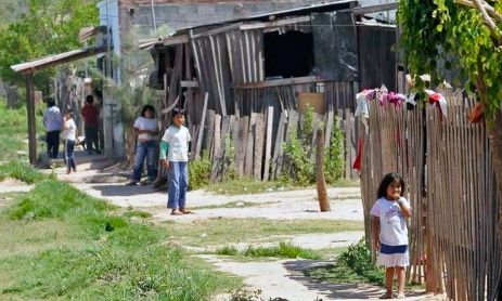 010826_pobreza_infantil_cedoc_g
