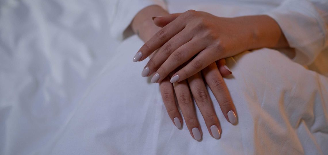 Soap nails, jelly nails o milk nails: cuáles son las diferencias entre las manicuras del momento