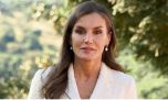 El original y disruptivo look old Hollywood de la reina Letizia para asistir a un festival de cine en Mallorca