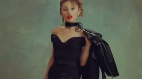 ARIANA GRANDE