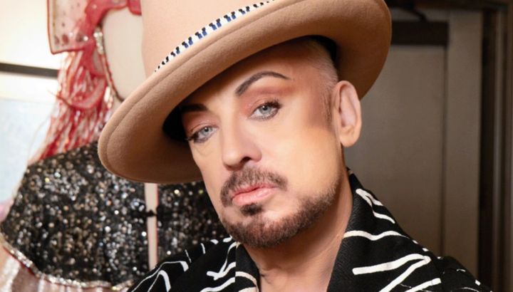 Repudio masivo a Bandcamp por eliminar la canción de Boy George, "We Will Dance Again": dónde se puede escuchar
