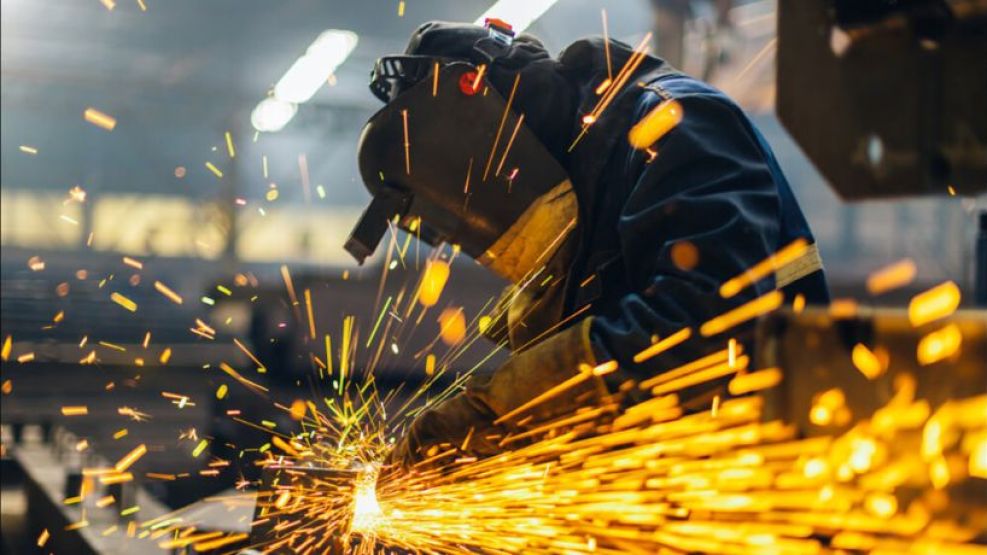 La industria metalúrgica cordobesa perdió más de 1.300 empleos en un año