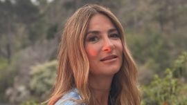Campera puffer y pantalón animal print: Puli Demaría marcó tendencia en Bariloche con su look fashionista