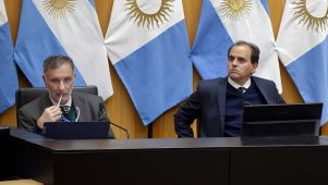 Guillermo Arias junto a Juan Manuel LLamosas en sesión 