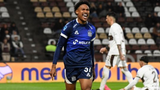 El Talleres de Sampaoli goleó a Platense y consiguió su primer triunfo en el Clausura
